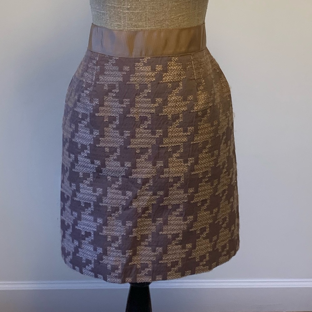 Houndstooth Pencil Skirt